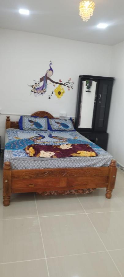 Kavieya Residency Hotel Pūrnānkuppam Bagian luar foto