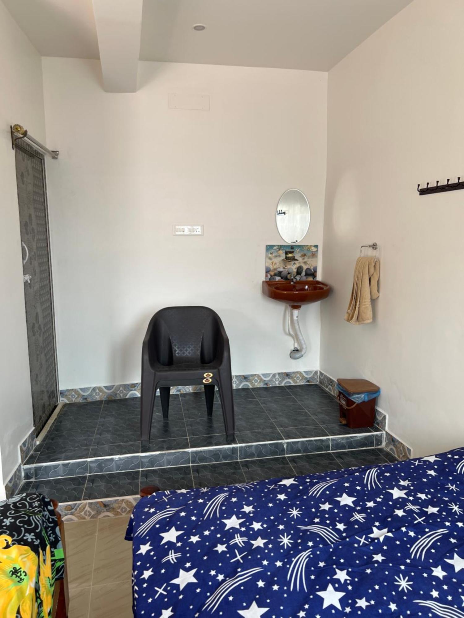 Kavieya Residency Hotel Pūrnānkuppam Bagian luar foto