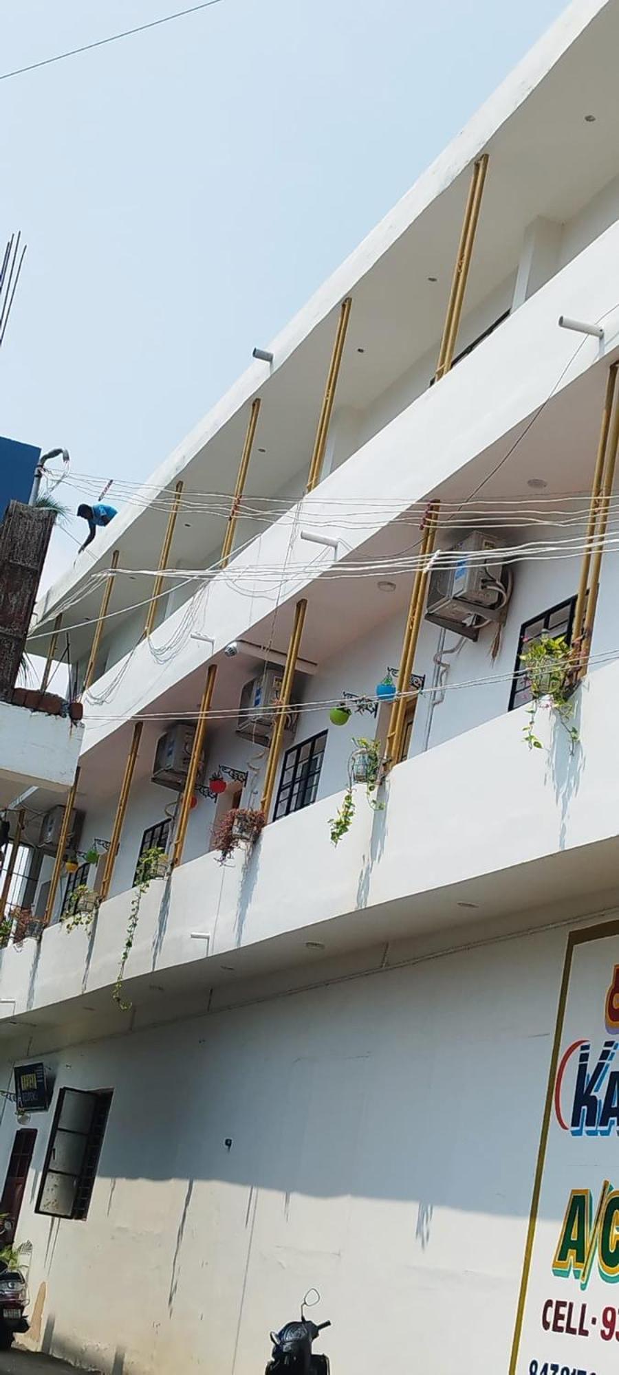 Kavieya Residency Hotel Pūrnānkuppam Bagian luar foto