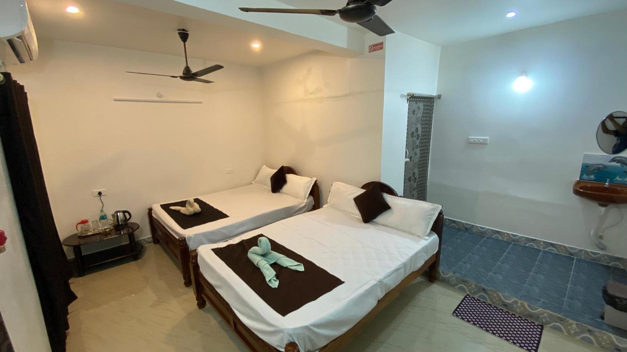 Kavieya Residency Hotel Pūrnānkuppam Bagian luar foto